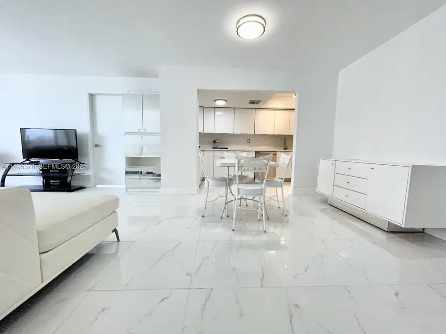 18041 Biscayne Boulevard #502, Aventura, FL 33160 - #3