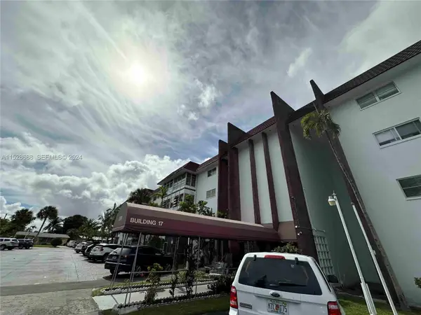 2061 NW 47th Terrace #405, Lauderhill, FL 33313