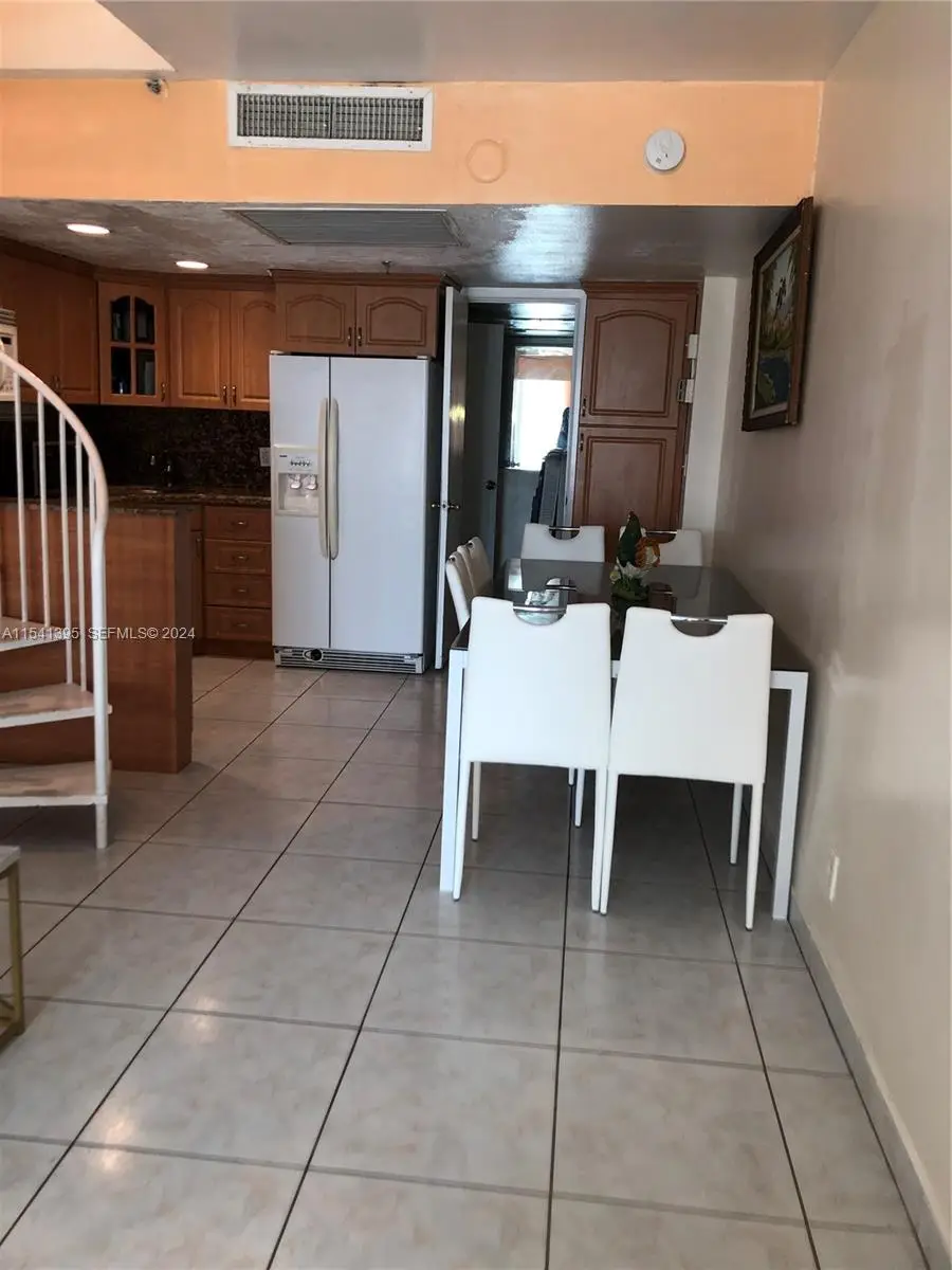 Address Withheld By Seller, Miami Beach, FL 33140 - #3