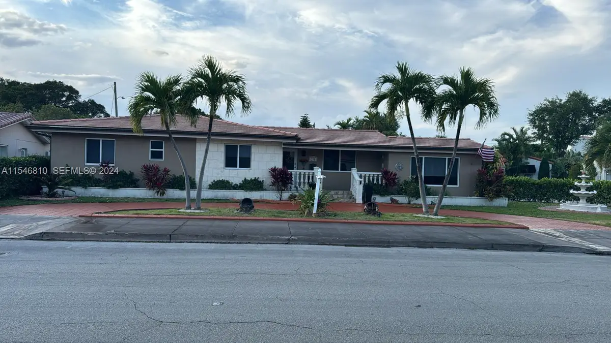 206 Ponce De Leon Boulevard, Coral Gables, FL 33134 - #1