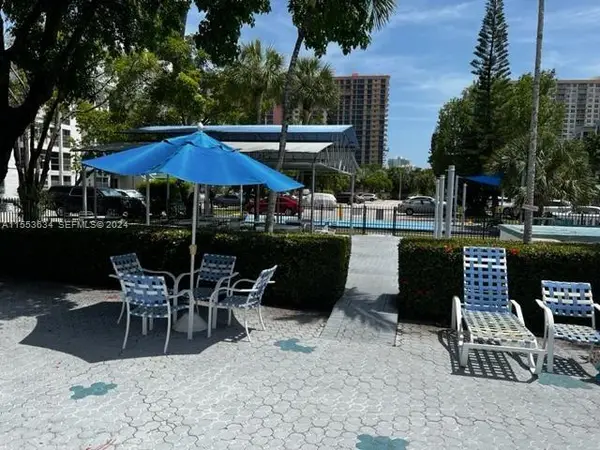 17560 Atlantic Boulevard #301, Sunny Isles Beach, FL 33160