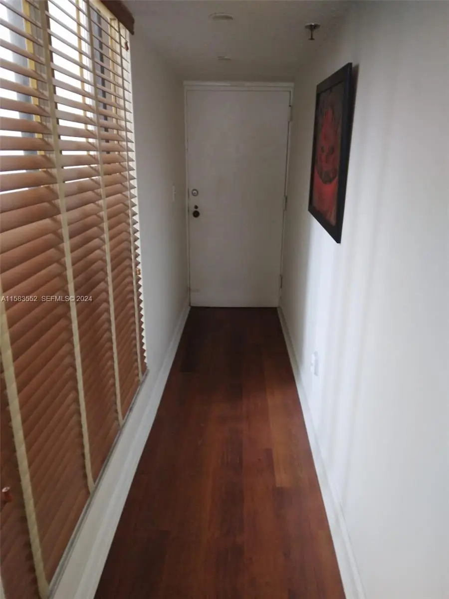 911 Ponce De Leon Boulevard #904, Coral Gables, FL 33134 - #2