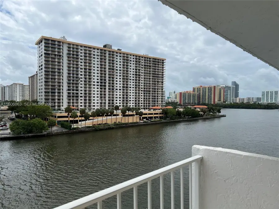 4000 NE 170th Street #604, North Miami Beach, FL 33160 - #2