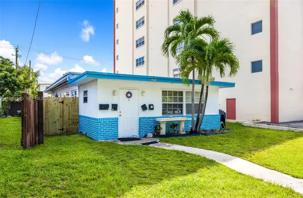 1711 Buchanan Street, Hollywood, FL 33020