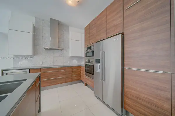 601 NE 27th Street #PH1904, Miami, FL 33137
