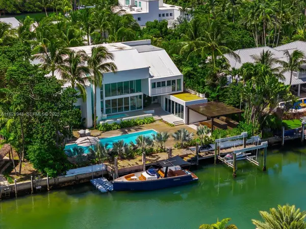 161 Cape Florida Drive, Key Biscayne, FL 33149