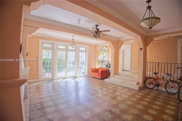 Address Withheld By Seller, Miami Beach, FL 33139