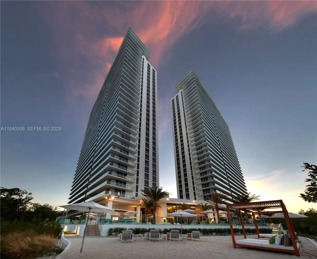 16385 Biscayne Boulevard #PH7, North Miami Beach, FL 33160 - #1