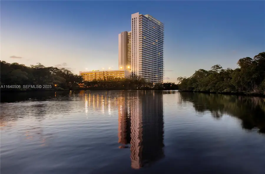 16385 Biscayne Boulevard #PH7, North Miami Beach, FL 33160 - #2