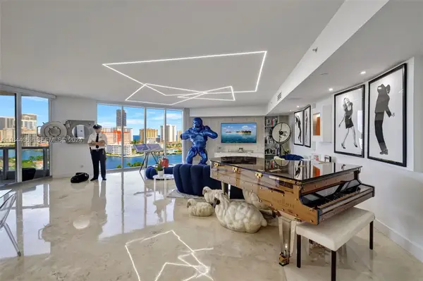 21200 Point Place #1204, Aventura, FL 33180