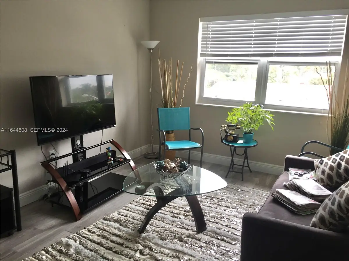 3075 NW 7th Street #401, Miami, FL 33125 - #1