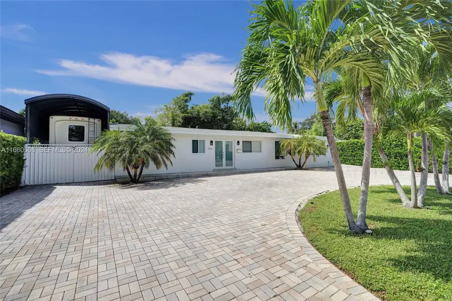 1910 N Hibiscus Drive, North Miami, FL 33181 - #3
