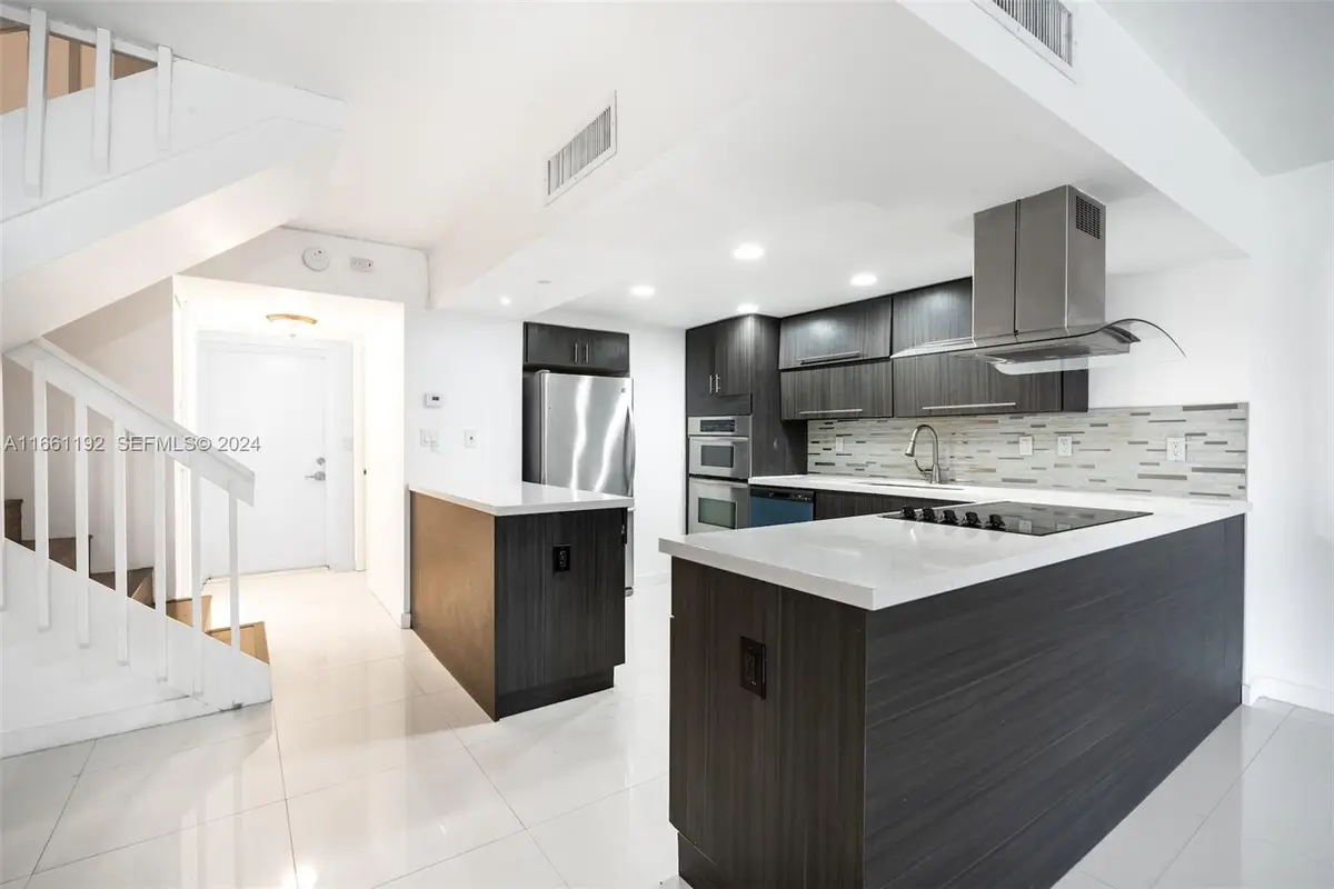 20350 W Country Club Drive #123, Aventura, FL 33180 - #1