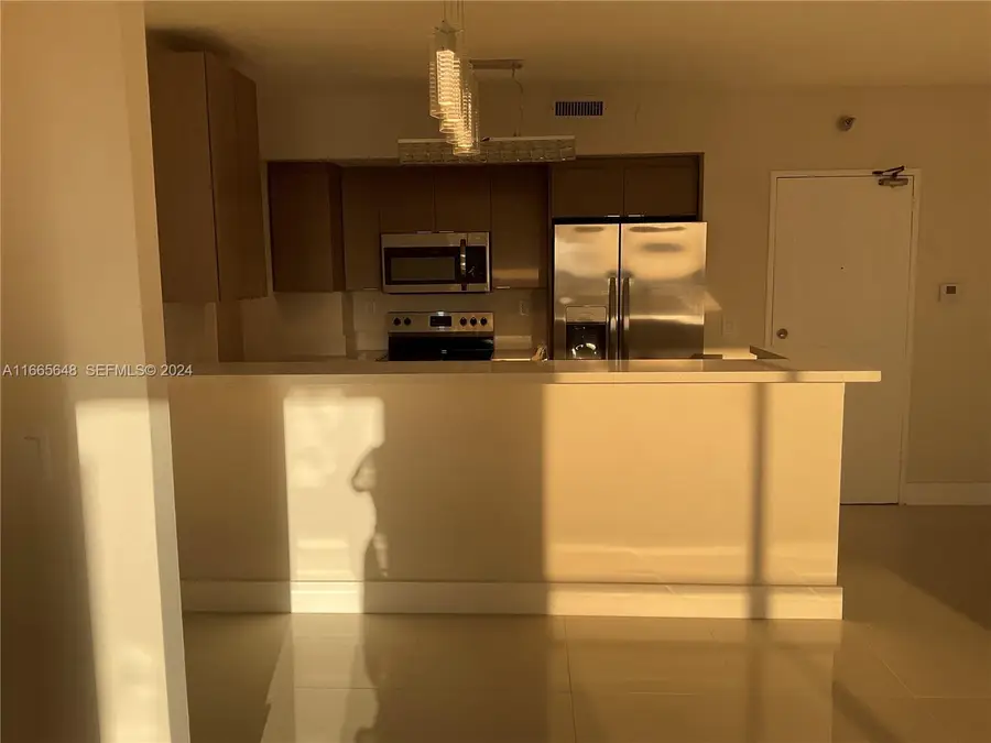 10185 Collins Avenue #406, Bal Harbour, FL 33154 - #2