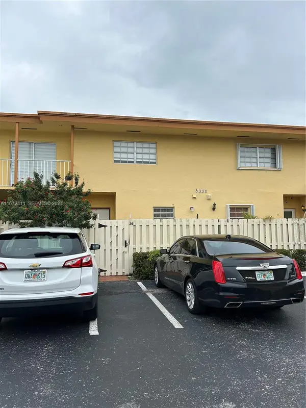 Address Withheld By Seller, Miami, FL 33193