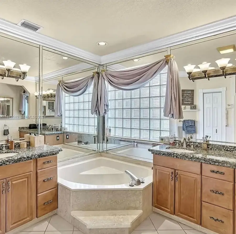 1775 W Eagle Trace Boulevard W, Coral Springs, FL 33071 - #2