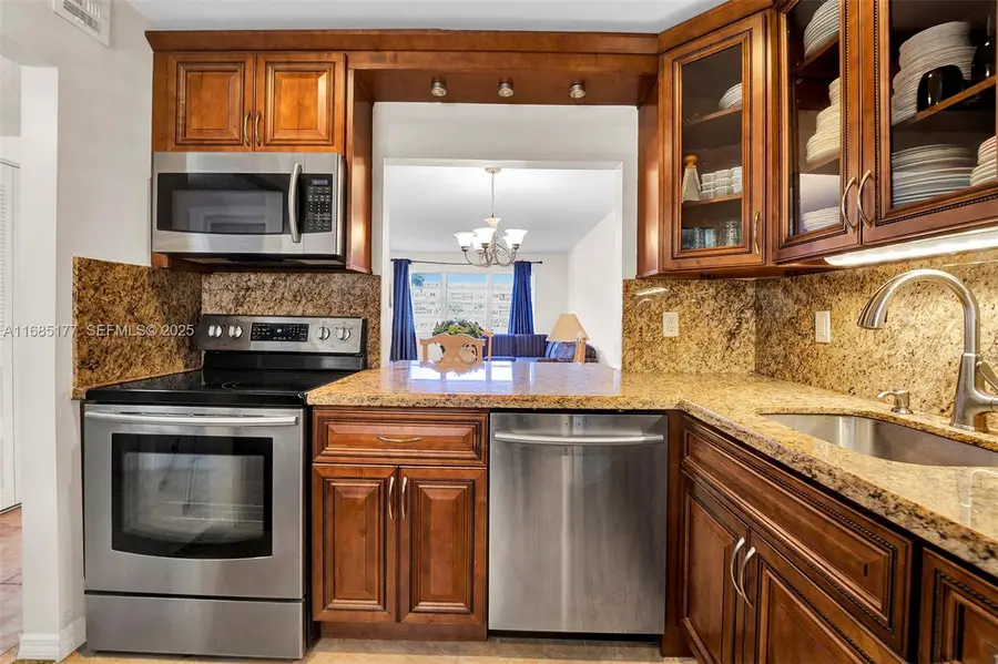 410 SE 2nd Street #220, Hallandale Beach, FL 33009 - #2