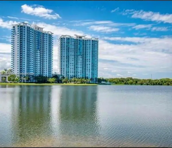 2641 N Flamingo Road #802N, Sunrise, FL 33323