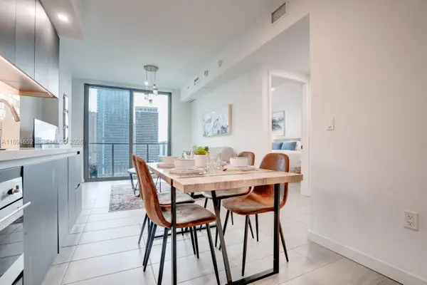 227 NE 2nd Street #1705, Miami, FL 33132