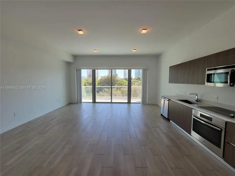 1600 SW 1 Avenue #411, Miami, FL 33129 - #3