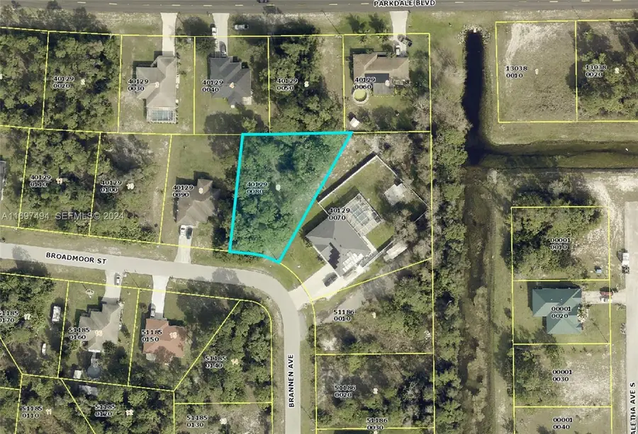 439 Broadmoor Street, Lehigh Acres, FL 33974 - #2