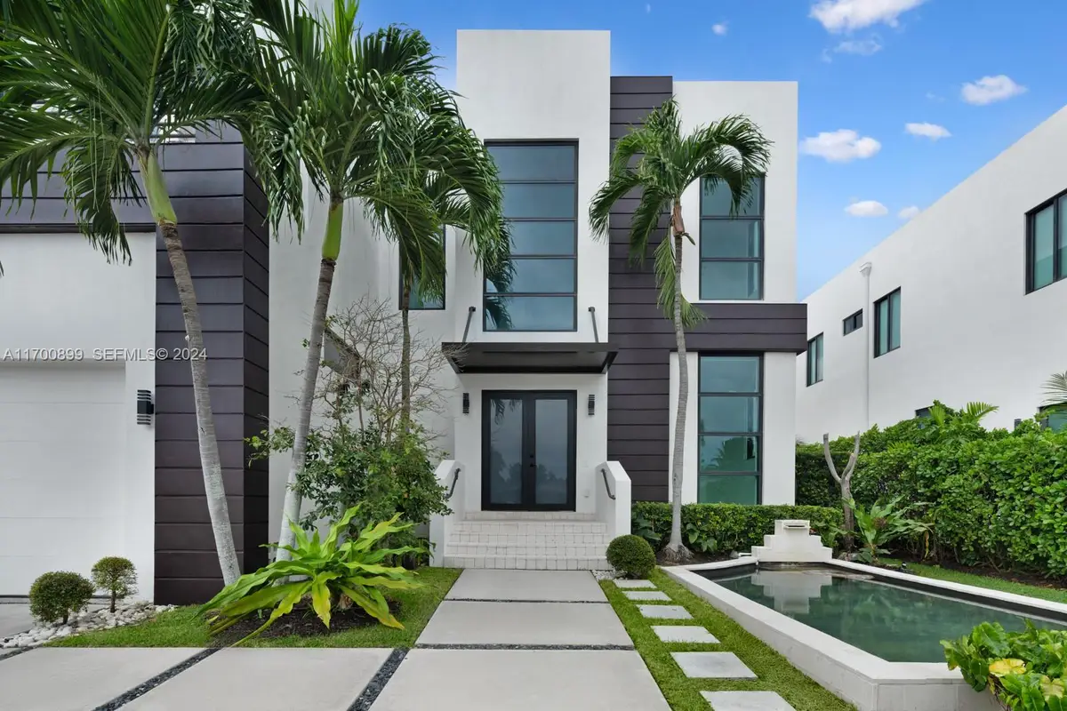 2040 NE 121st Road, North Miami, FL 33181 - #1