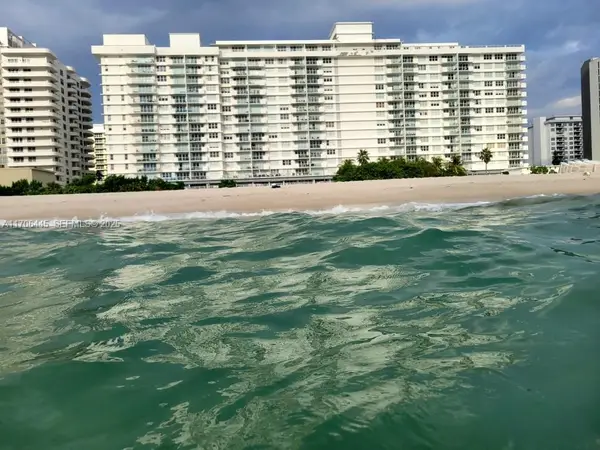 5601 Collins Avenue #PH9, Miami Beach, FL 33140