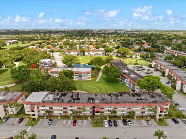 711 S Hollybrook Drive #109, Pembroke Pines, FL 33025