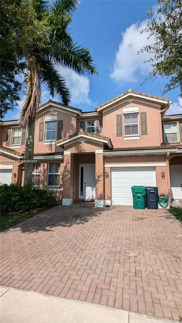 11840 SW 154th Avenue #11840, Miami, FL 33196
