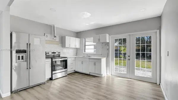 1240 SW 32nd Avenue, Fort Lauderdale, FL 33312