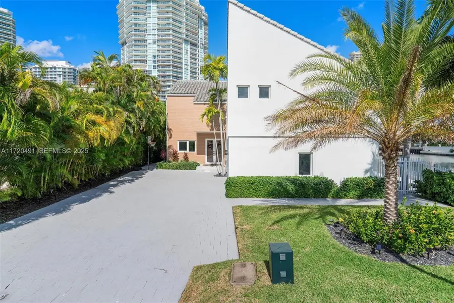 201 Atlantic Avenue, Sunny Isles Beach, FL 33160 - #3