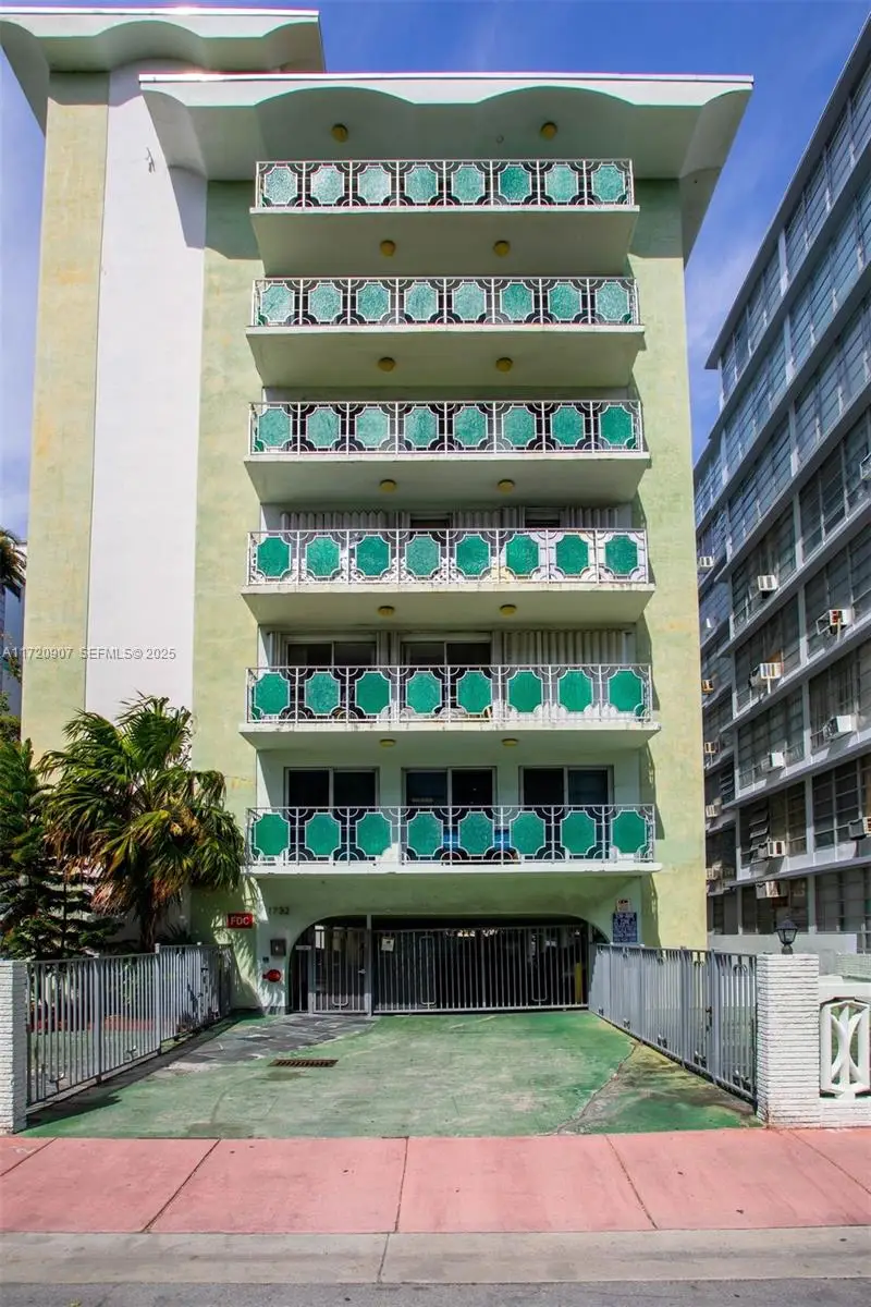 1732 Meridian Avenue #202, Miami Beach, FL 33139 - #1