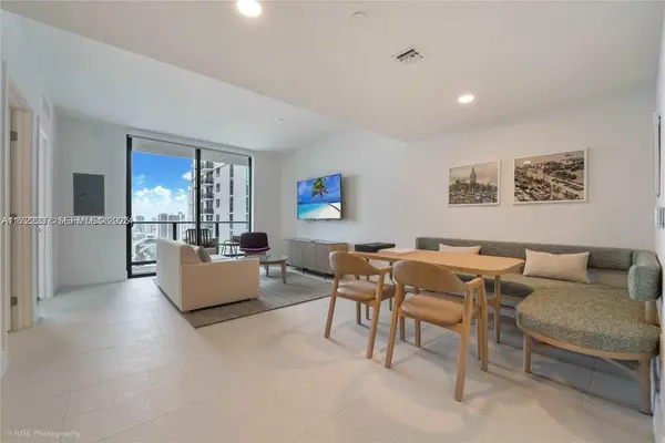 159 NE 6 3913 #3913, Miami, FL 33132