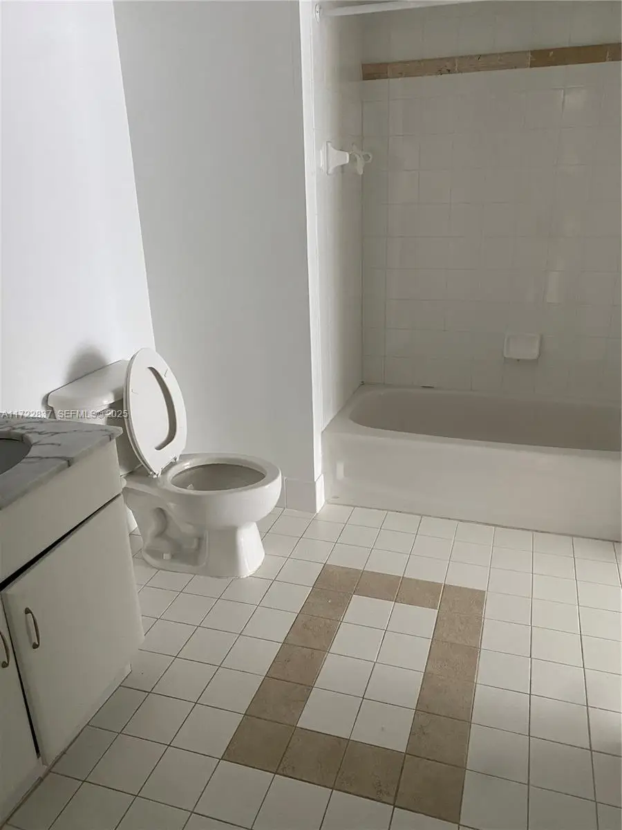 1200 Brickell Bay Drive #2007, Miami, FL 33131 - #3