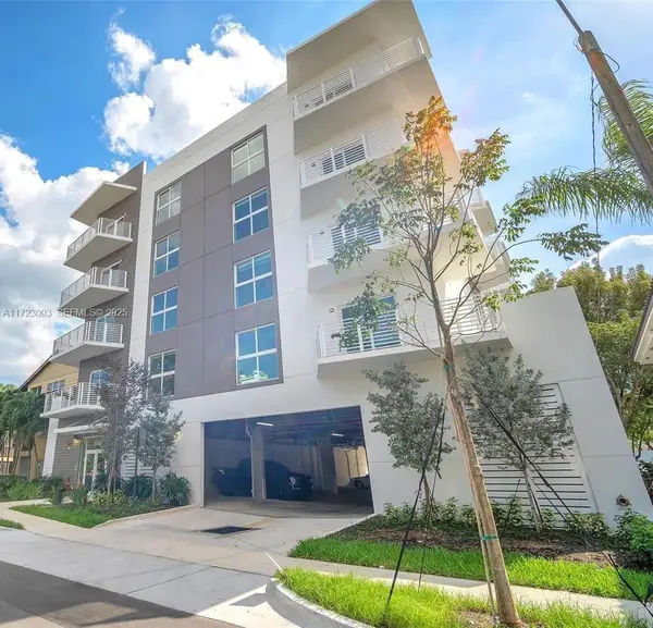 1938 Jackson Street #301, Hollywood, FL 33020