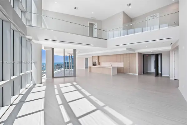 851 NE 1st Avenue #PH 5411, Miami, FL 33132