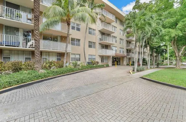 1805 Sans Souci Boulevard #429, North Miami, FL 33181