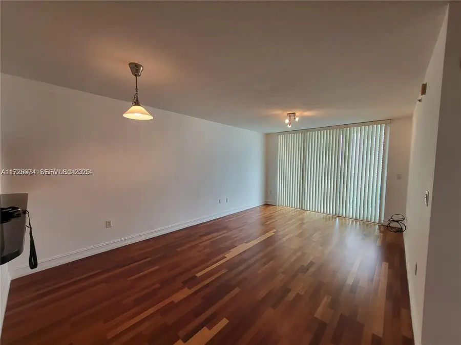 31 SE 5th Street #2409, Miami, FL 33131 - #3