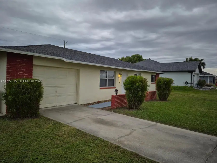1019 NW 7th Place, Cape Coral, FL 33993 - #2