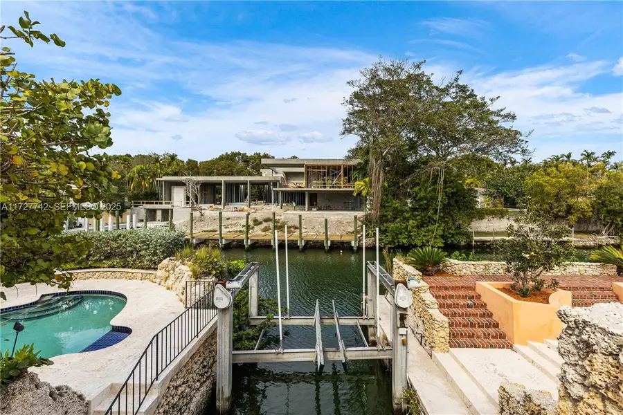 1181 S Alhambra Circle, Coral Gables, FL 33146 - #3