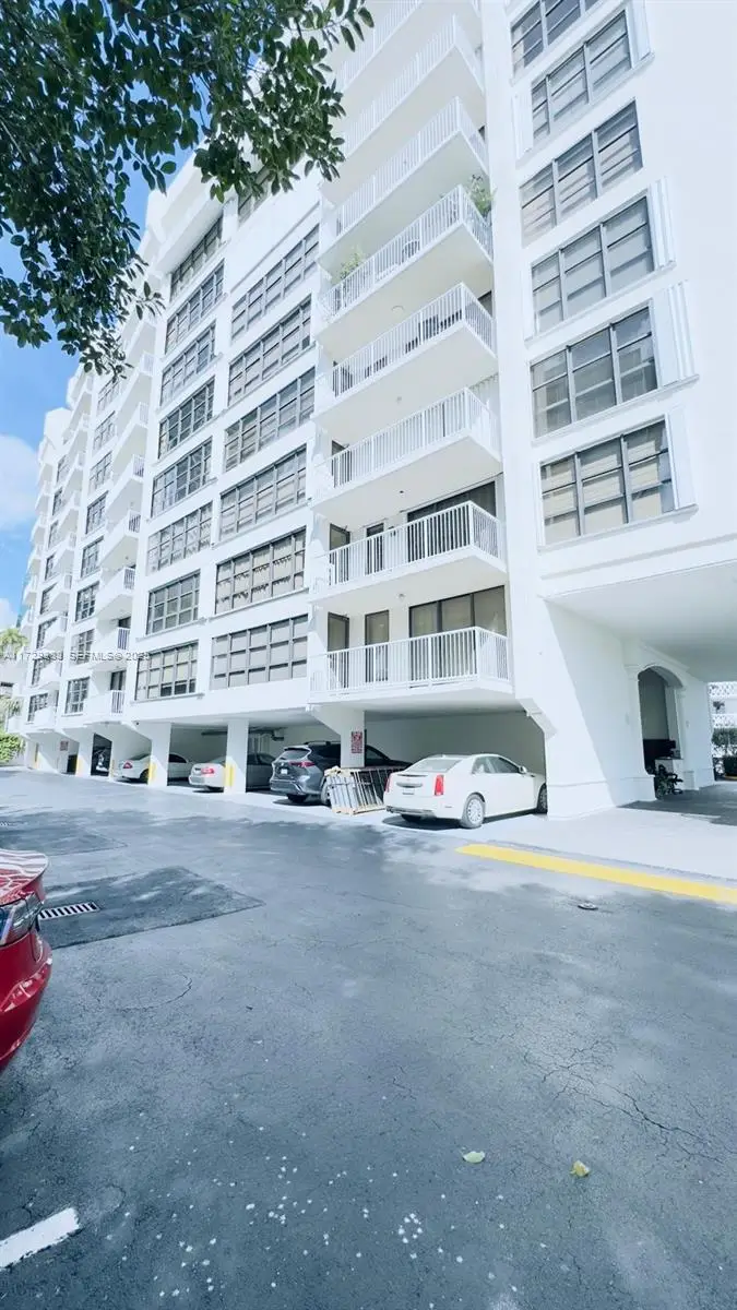 Address Withheld By Seller, Miami, FL 33131 - #1