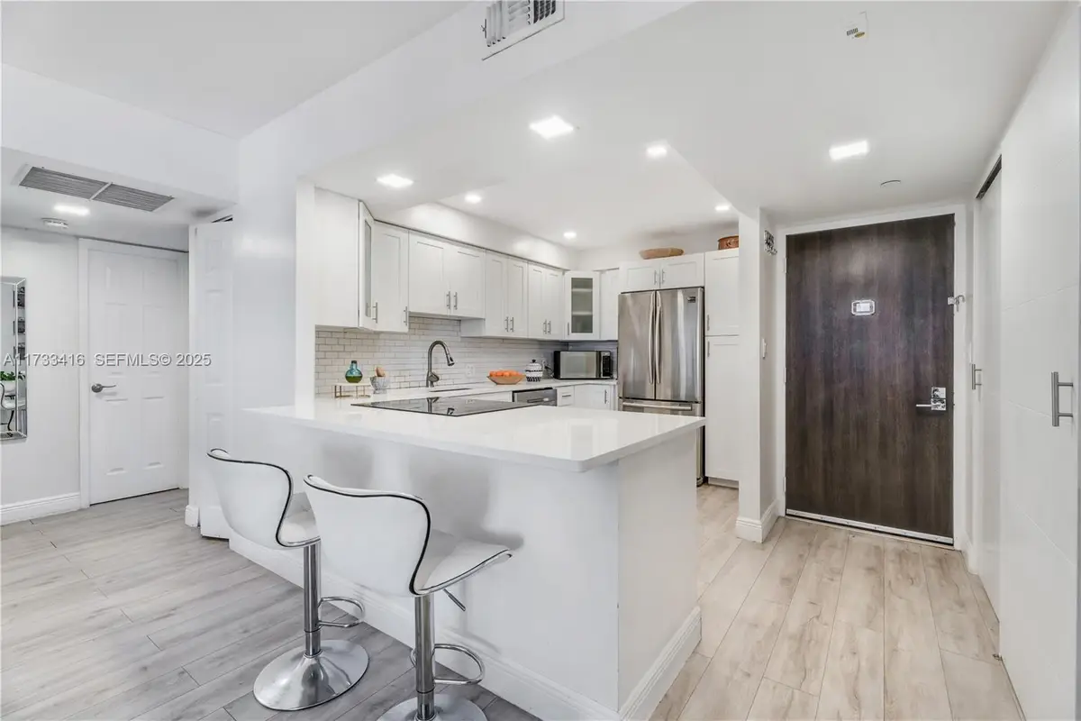 20379 W Country Club Drive #939, Miami, FL 33180 - #1