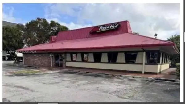 5731 NW 36th Street, Virginia Gardens, FL 33166