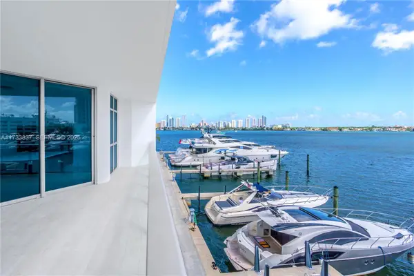 17301 Biscayne Boulevard #207, North Miami Beach, FL 33160