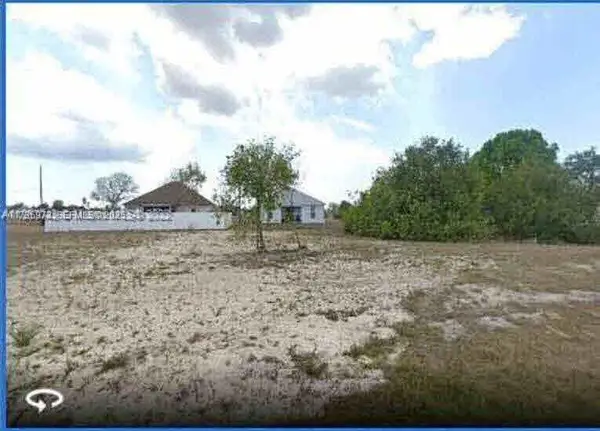 1162 NW 4th Avenue, Cape Coral, FL 33993