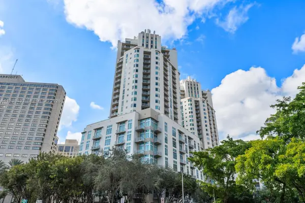 9055 SW 73rd Court #903, Miami, FL 33156
