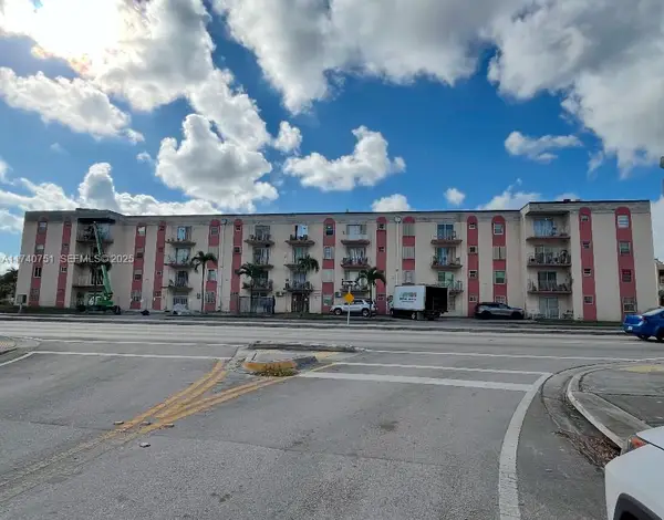 6820 W Flagler Street #101, Miami, FL 33144