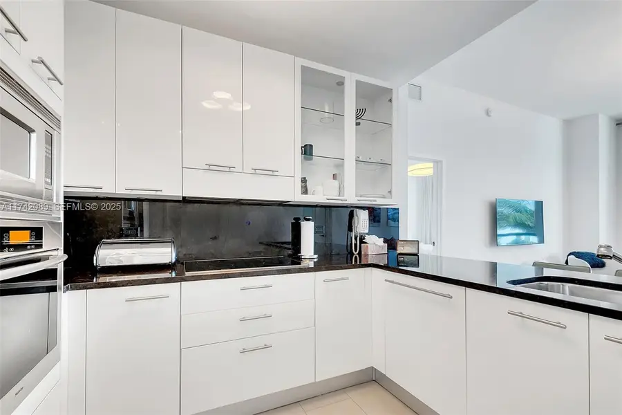 6799 Collins Avenue #312, Miami Beach, FL 33141 - #3