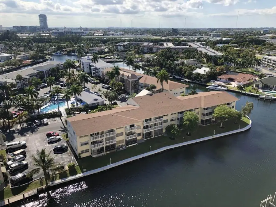427 Golden Isles Drive #15J, Hallandale Beach, FL 33009 - #3