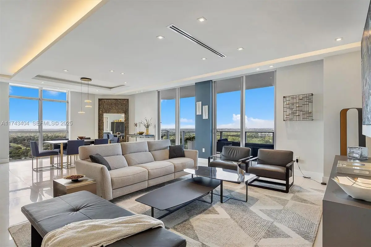 17301 Biscayne Boulevard #2302, North Miami Beach, FL 33160 - #1